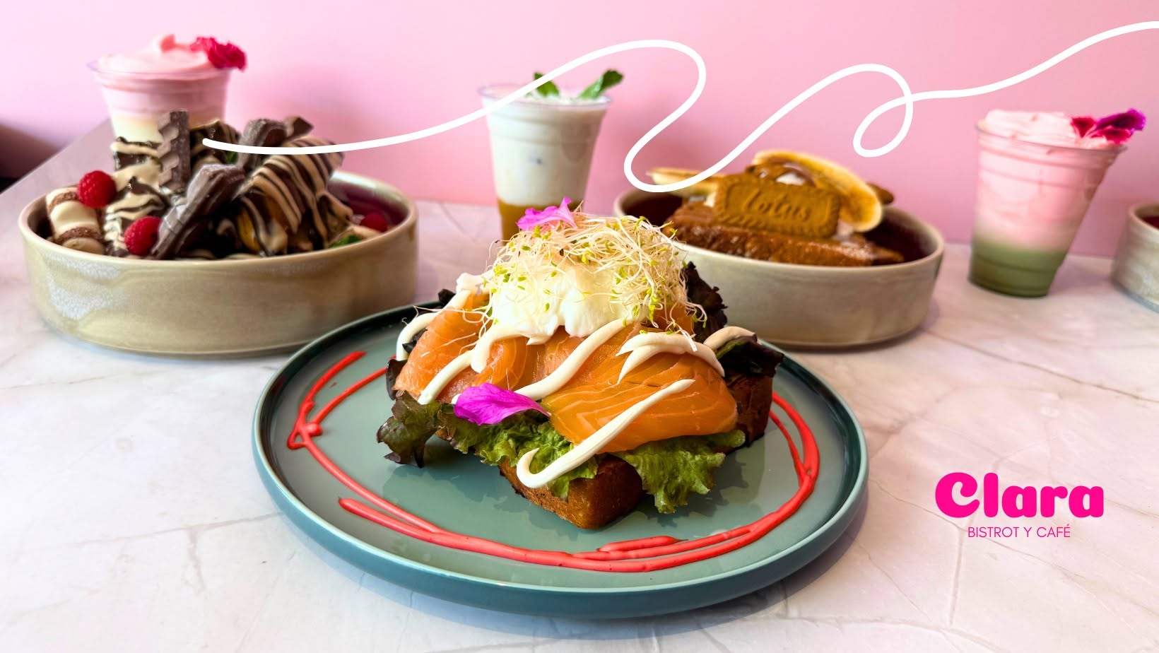 Brunch de Clara: tosta, waffles y bebidas